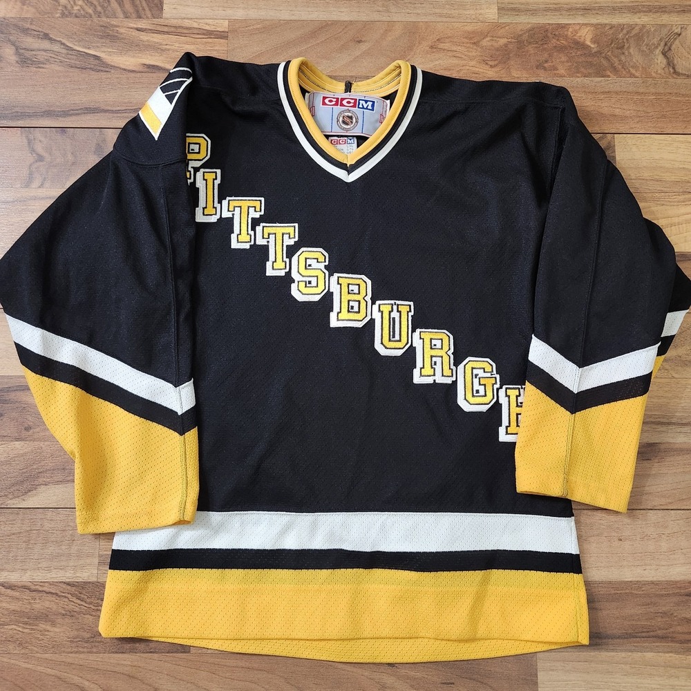 Vintage CCM NHL Pittsburgh Penguins Kids Jersey Size Large/XL